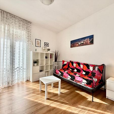 5 Min Da Metro San Paolo Apartment โรม ภายนอก รูปภาพ